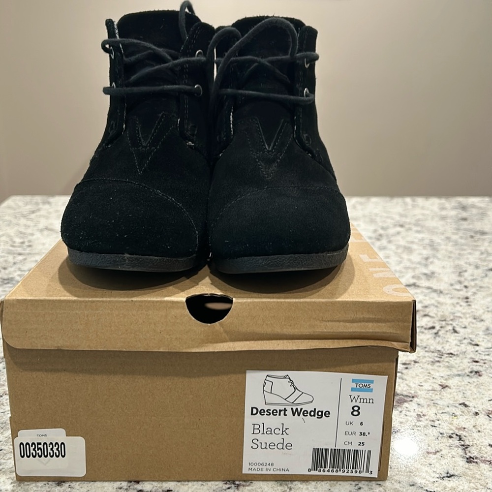 TOMS black desert wedge